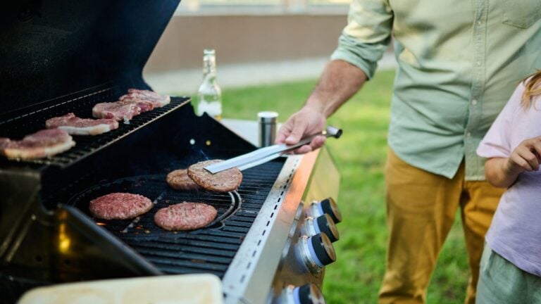 13 Things Ohioans Do at a Cookout That Confuses Everyone From Out of State