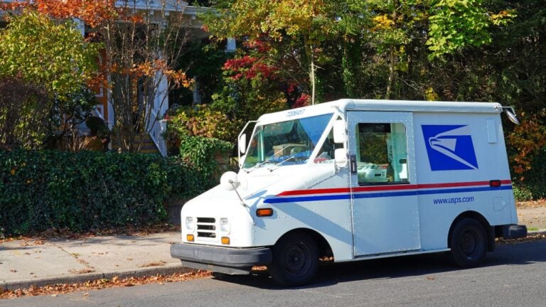 9 Things West Virginia Mail Carriers Know About a House Before Anyone Answers the Door