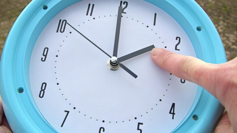 The Reason Florida Still Changes Its Clocks in November After Voting to Stop