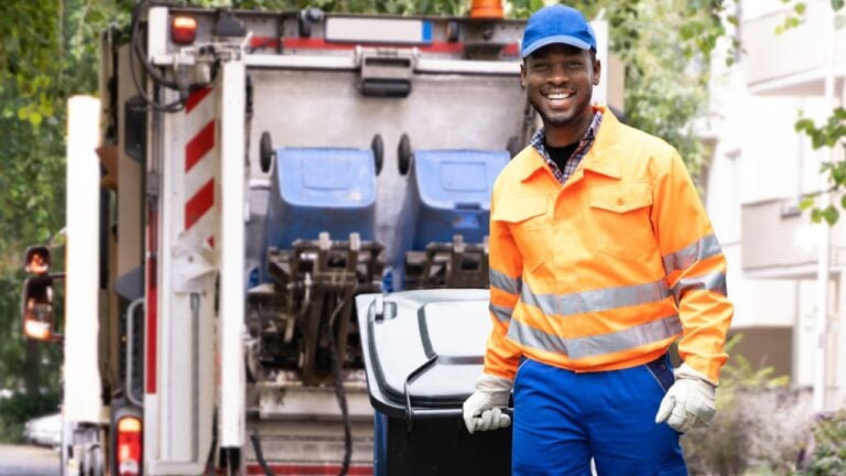9 Things Garbage Collectors Would Tell Ohio Households If They Could