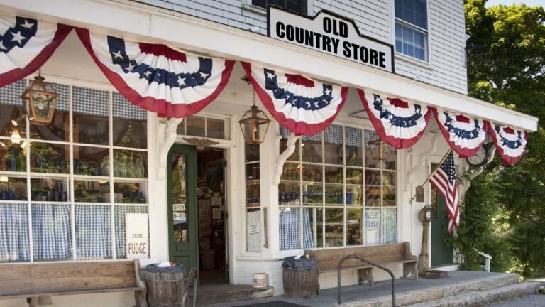 4 South Carolina Country Stores That Have Been Open for More Than a Century