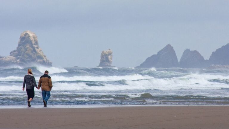 4 Oregon Coast Towns Where Plenty Stays Open After Summer Ends