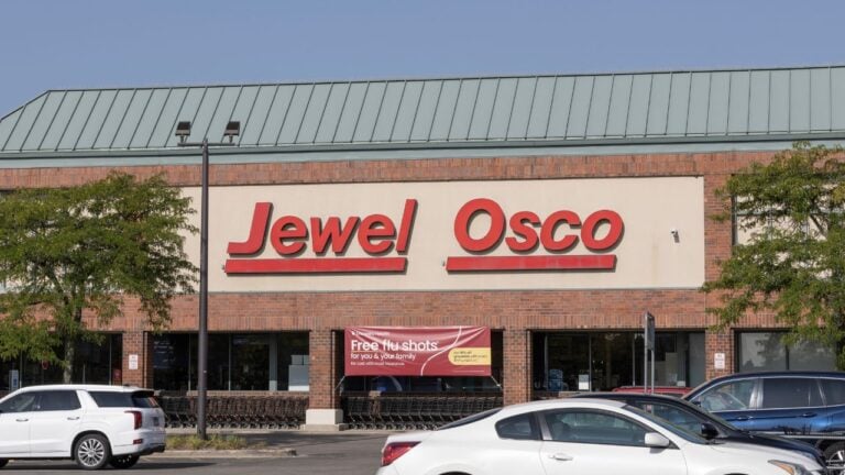 Chicago-Area Shoppers Pay 26% More at Jewel-Osco Than at Walmart
