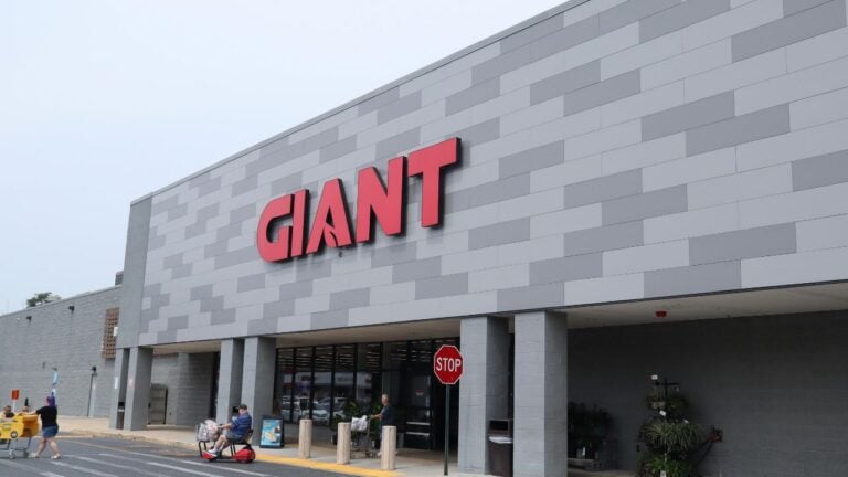 Maryland’s Giant and Safeway Shoppers May Be Paying 10% More
