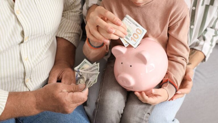 7 Money Lessons Kentucky Grandparents Taught That Still Hold Up