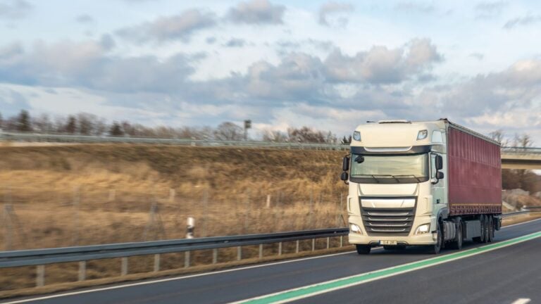 6 Things Georgia Truck Drivers Wish Commuters Understood About I-75