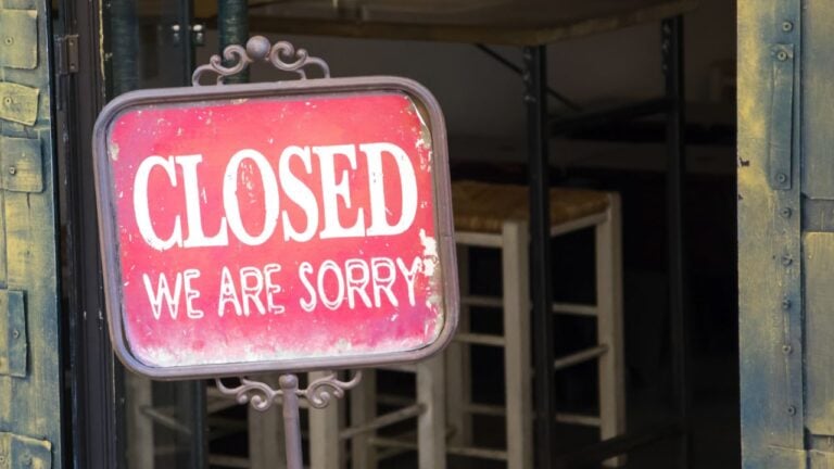 7 Florida Stores Everyone Over 60 Shopped At That No Longer Exist
