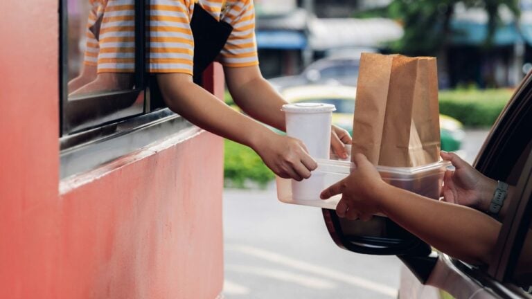 Berkeley Says California’s $20 Fast-Food Wage Added About 6 Cents to a $4 Burger