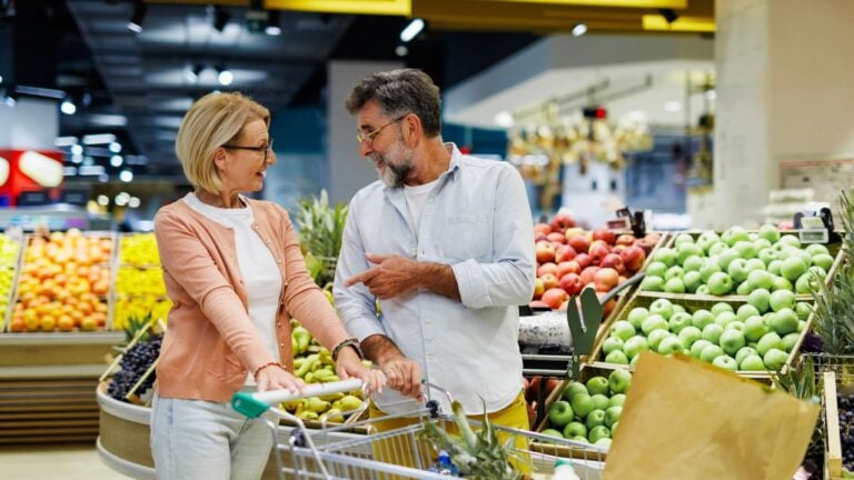 6 Dead Giveaways Floridians Use to Spot a Snowbird at Publix