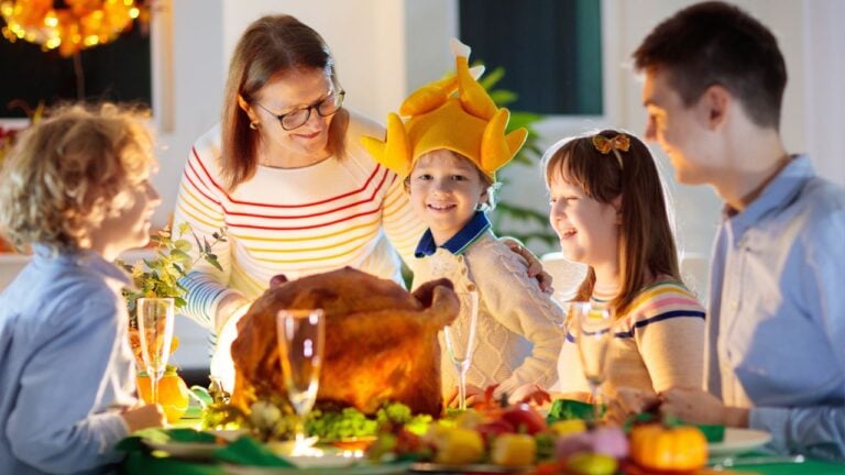 Publix Thanksgiving Dinners Go on Sale Today, Starting at $69.99. 5 Things Floridians Should Know Before They Order