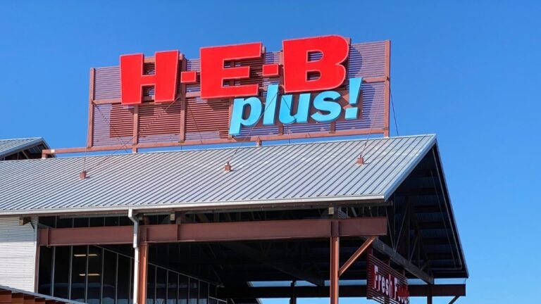 H-E-B Opens a 125,000-Square-Foot Store on San Antonio’s East Side Today. 6 Things Texans Will Find Inside